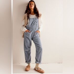 Free People Womens Ziggy baggy dusty blue corduroy overalls bibbs Spring Fall XS